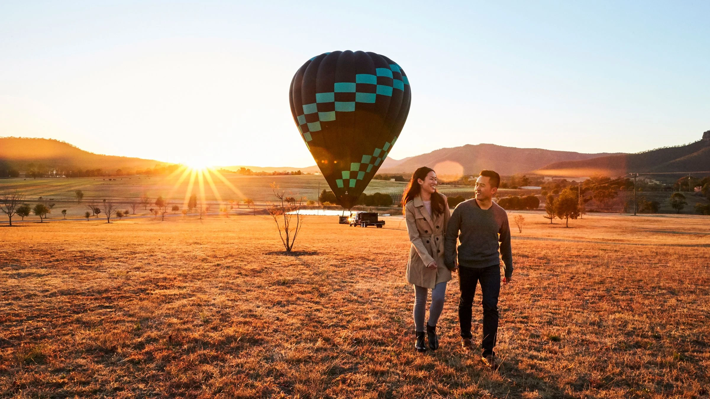 Hot air balloons over Hunter Valley vineyards